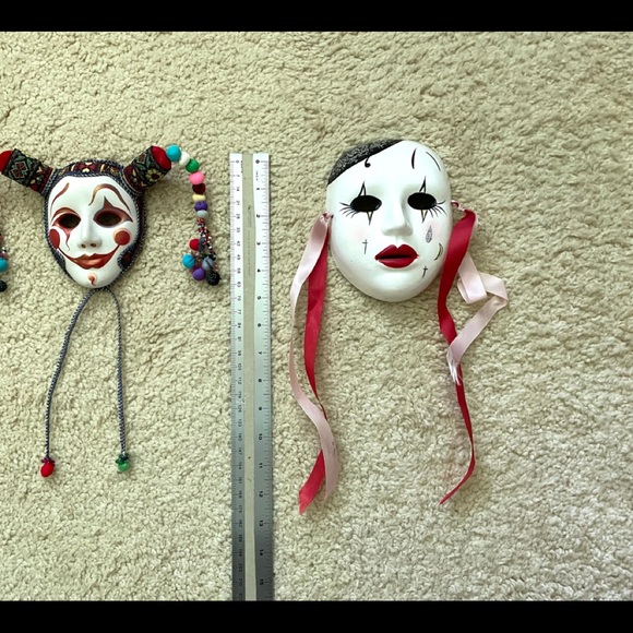 Vintage ceramic theater theatrical face masks wall hanging - Picture 7 of 7